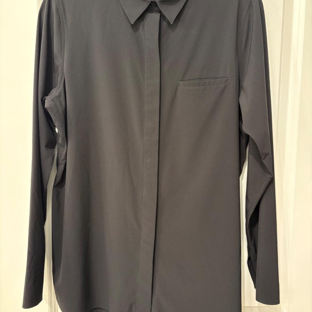 ATHLETA Black stretch shirt Size M
